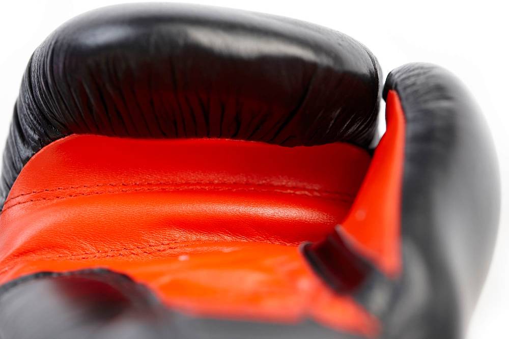 Ju Sports Boxhandschuhe Classic schwarz/rot Tägliche Deals