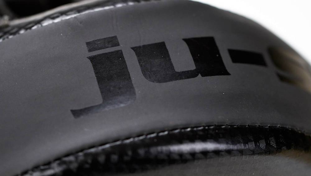 Ju Sports Curved Pratzen Assassin Fabrikverkauf