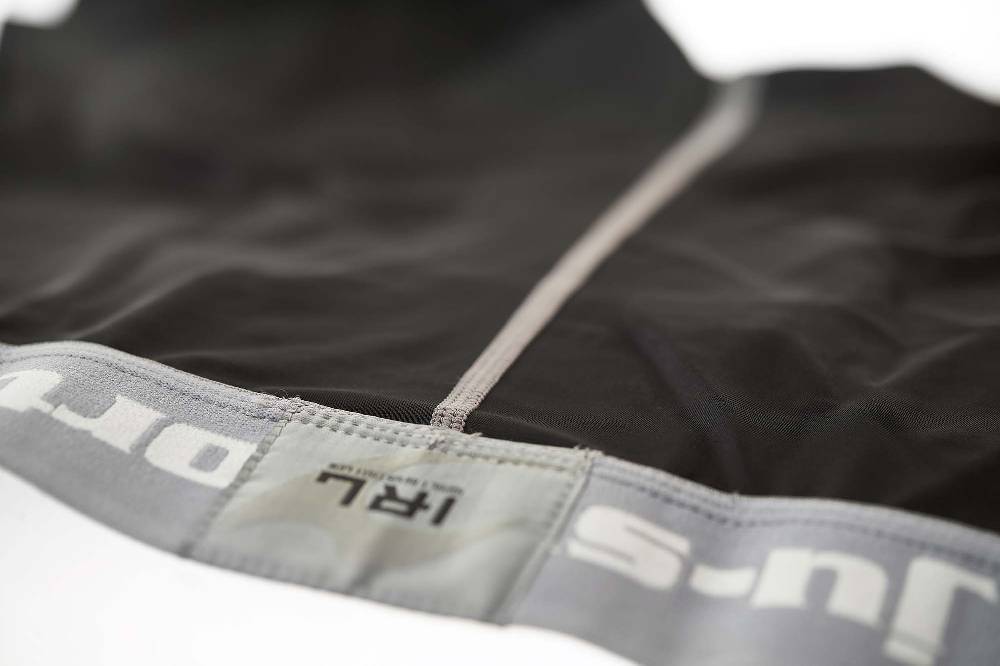 Ju Sports Compression Base Shorts mit Motion Pro Flexcup, Tiefschutz Valentinstagsangebot
