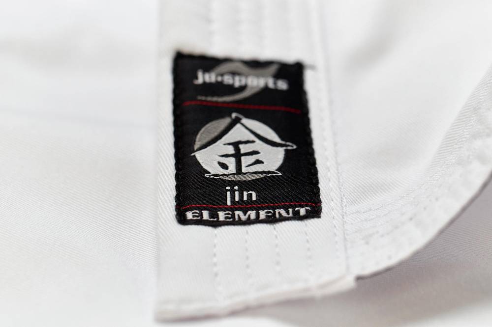Ju Sports Element Jacke weiß regular cut Discount Store für neue Produkte