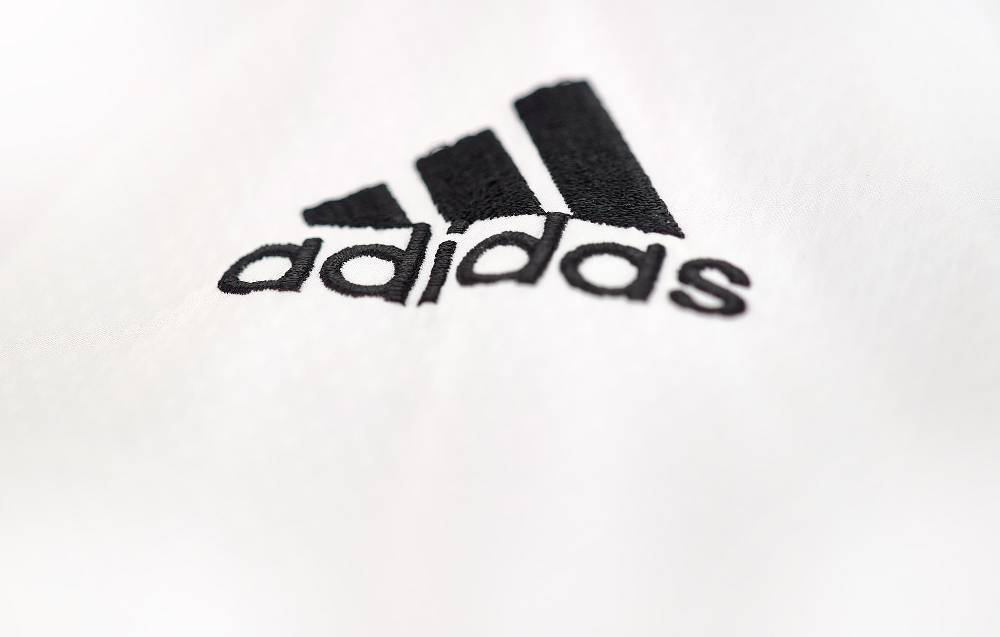 Ju Sports adidas Taekwondoanzug, adi Fighter Eco WT, schwarzes Revers Saisonale Angebote