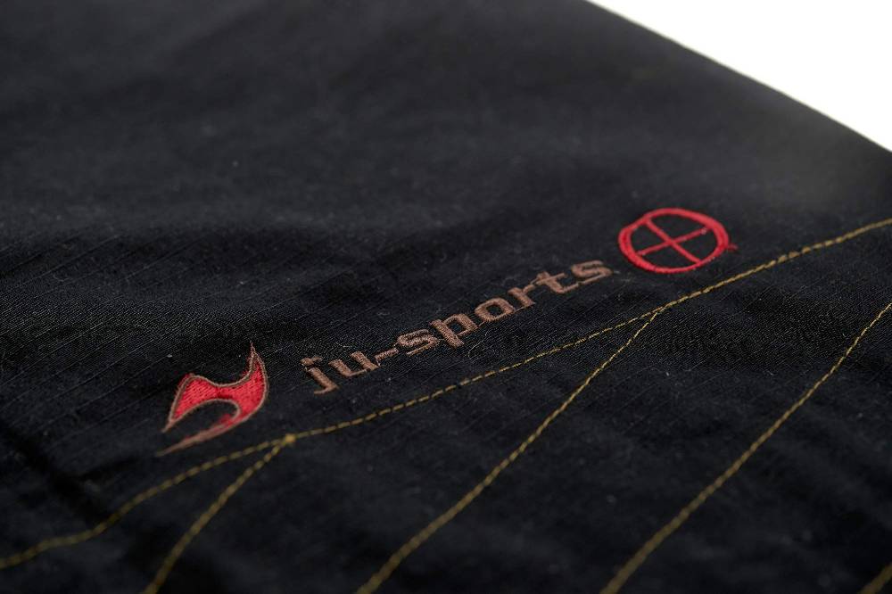 Ju Sports BJJ Gi Mythos schwarz C19 Saisonale Angebote