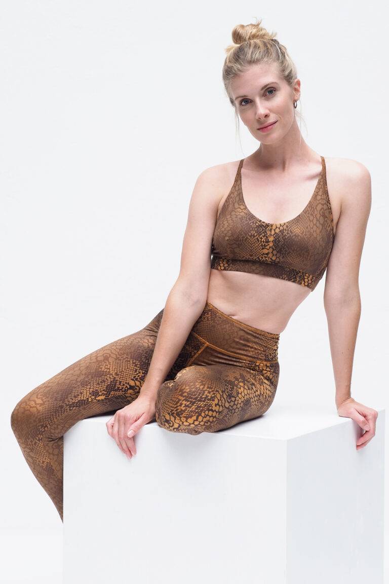 Kismet Yogastyle Yoga Bra Top Amba – Desert Snake Schlussverkauf