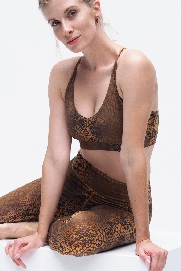 Kismet Yogastyle Yoga Bra Top Amba – Desert Snake Schlussverkauf