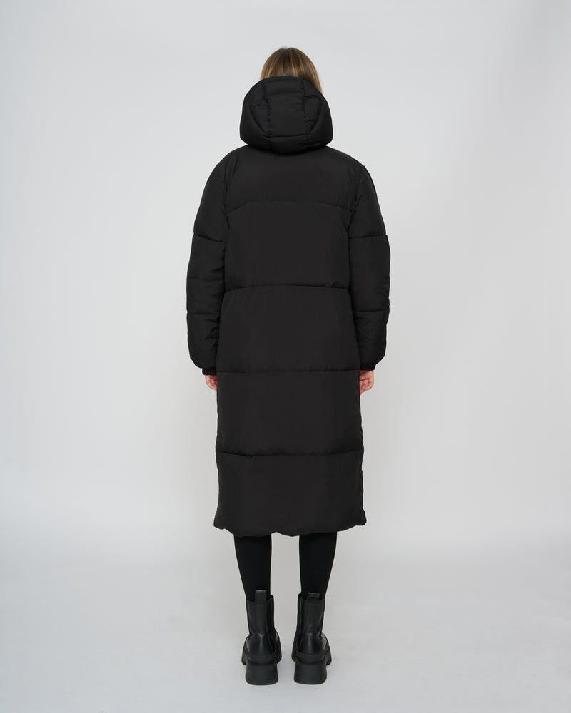 Kuuno Everyday Long Puffer Jacket Night Black Nur noch ein Tag übrig