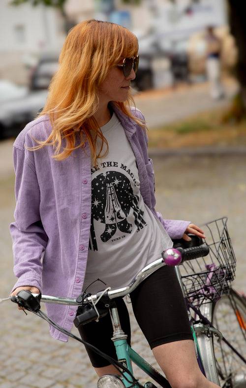 Ognx Yoga Boxy T-Shirt You Are The Magic by Nuri Rodríguez Bio Baumwolle Tencel™ Sora - lila Kostenloser Versand international