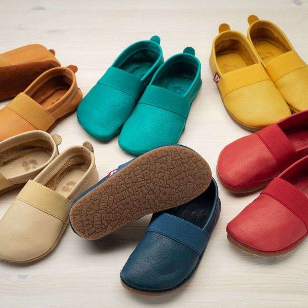 Pololo Outdoor Barfußschuh “Elastico” Hellbraun mit Gummisohle – Restgrößen Fabrikladen