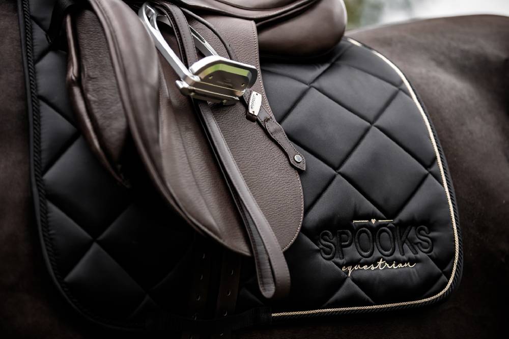 Spooks Dressage Pad Annber Clearance-Verkauf